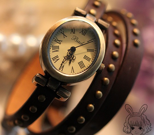 Winding Bracelet Watch Fashion Watch